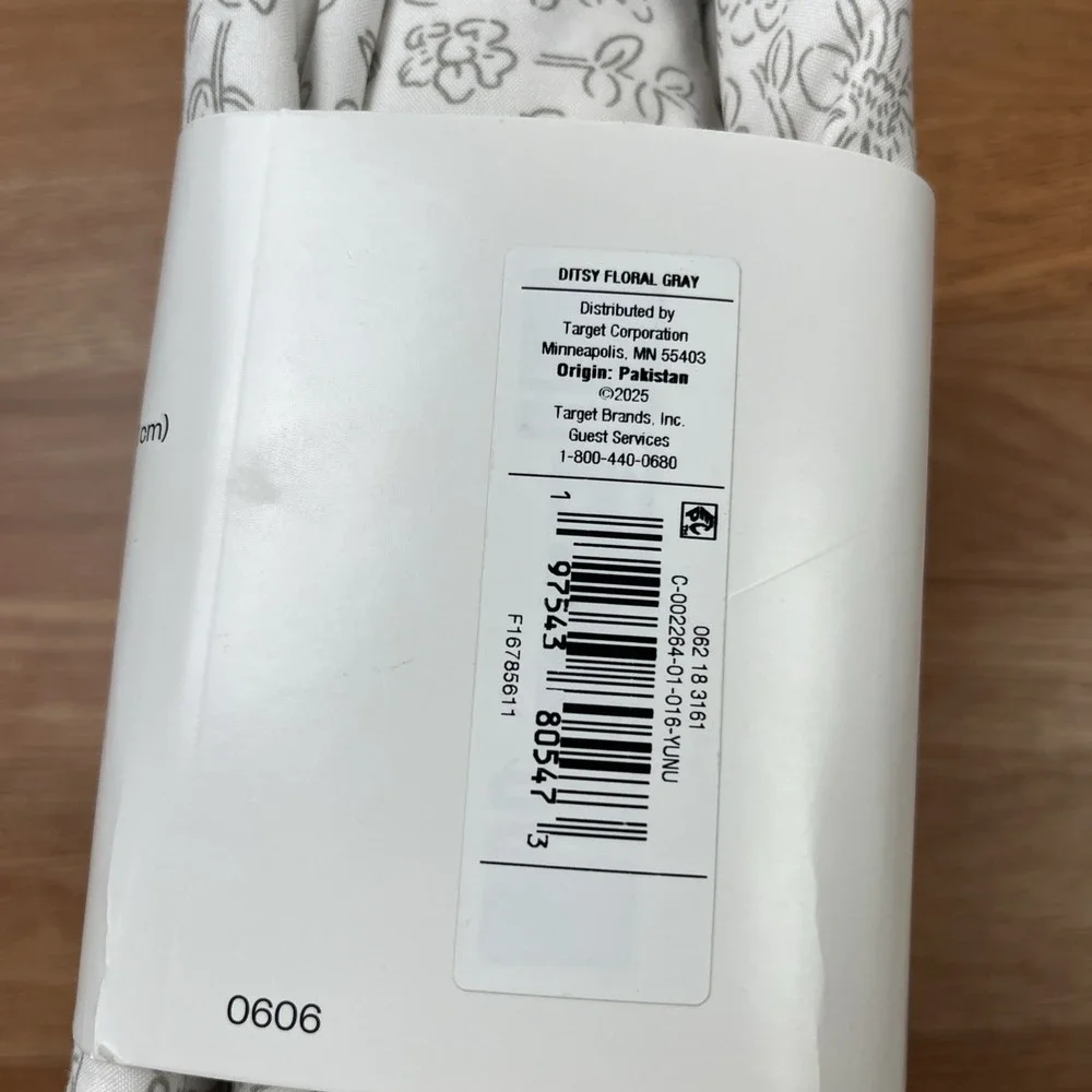 Room Essentials Mircofiber Sheet Set in Gray Ditsy Floral Twin/Twin XL NEW‎